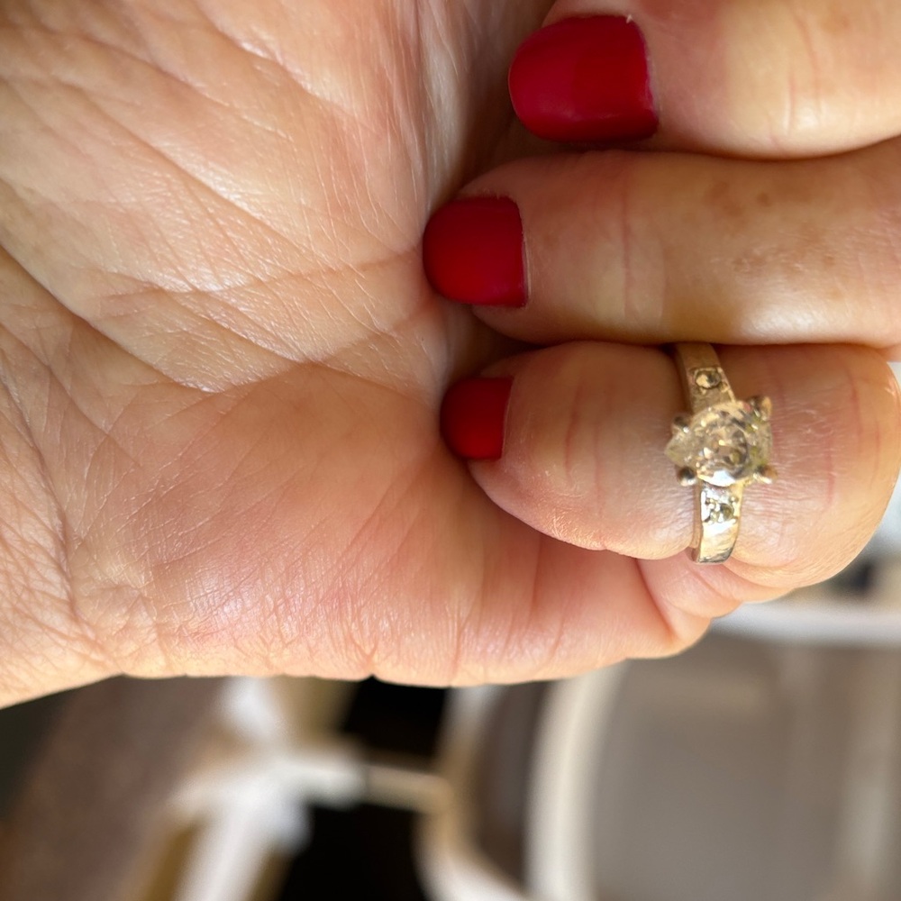 Elegant Silver Women's Ring